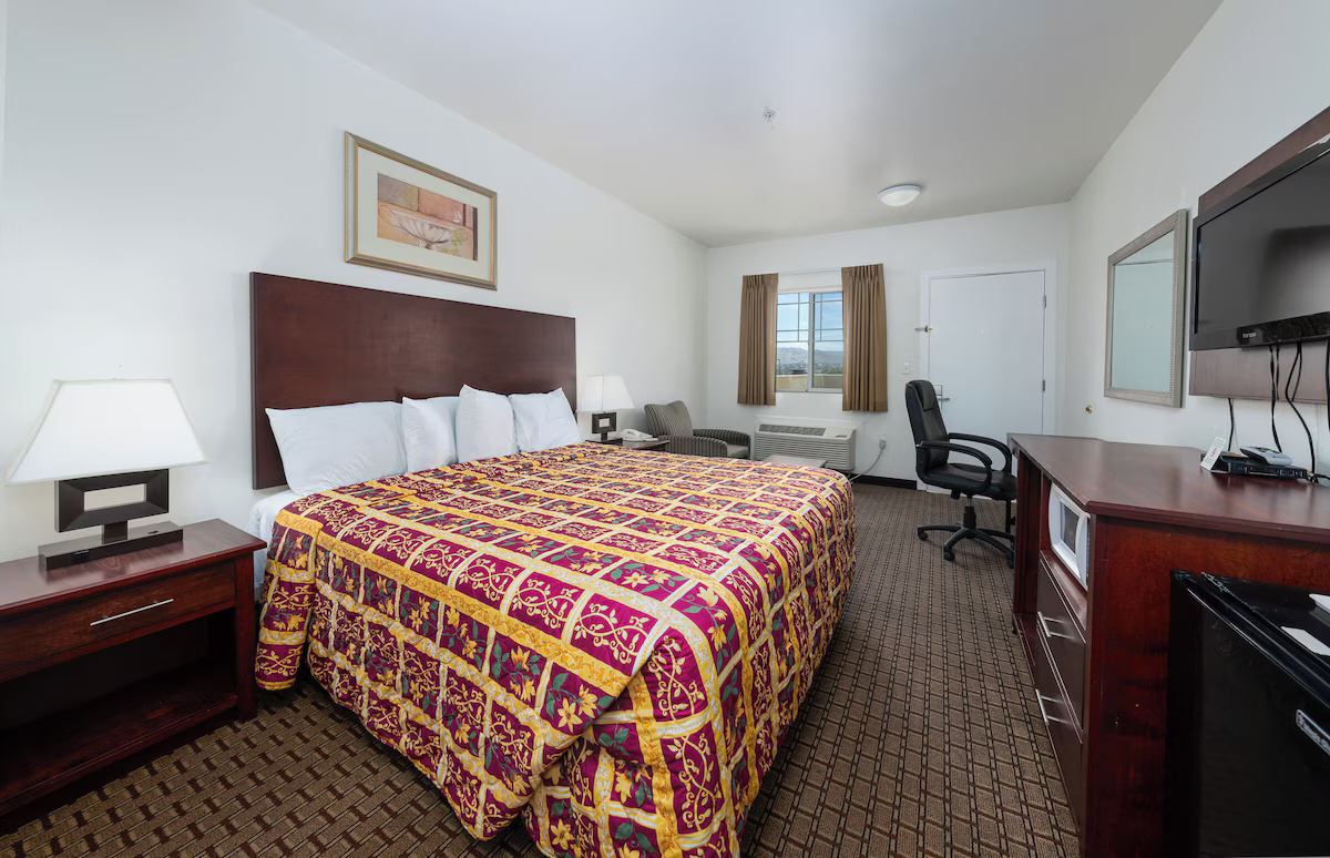King bed room